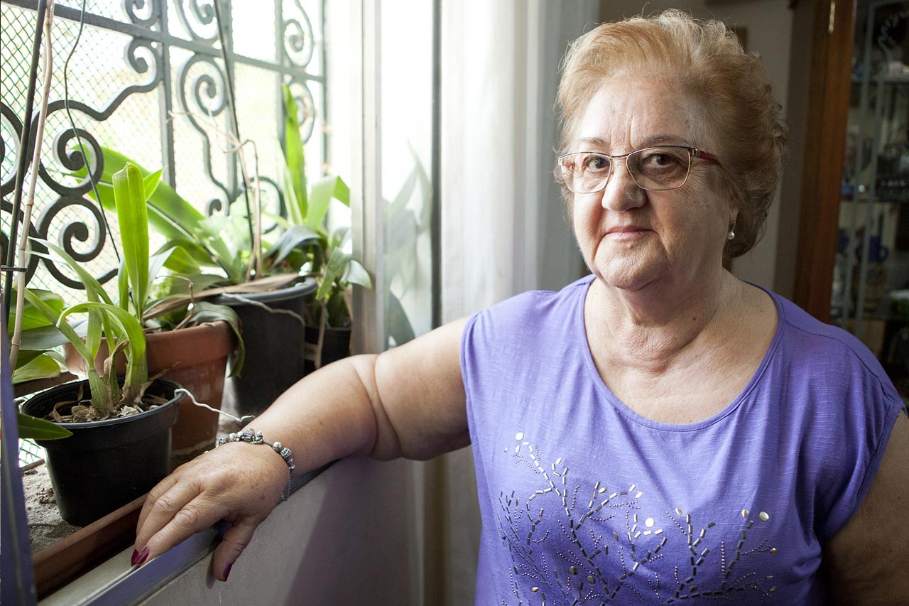 Maria Regina Simoes vit au Brésil. Il souffre de diabète de type 2 et d’obésité.